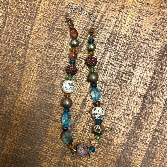 Jewelry - Beaded necklace